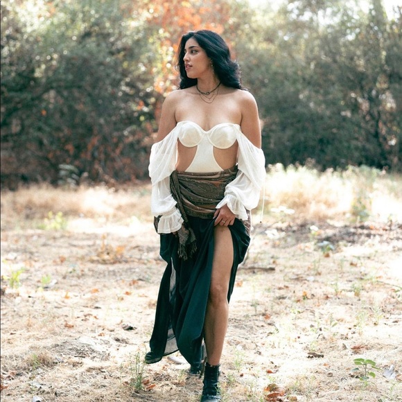 Dolls Kill ZYA The Label- Lolita Bodysuit in White 💕 - Picture 4 of 10